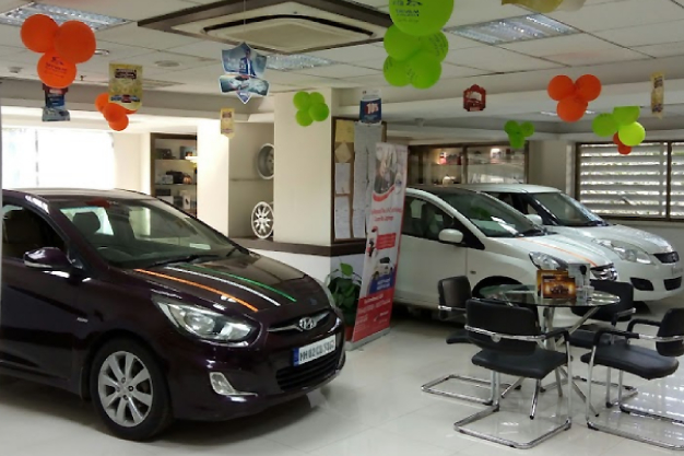 Shivam Autozone Arena showroom in Kandivali, Mumbai