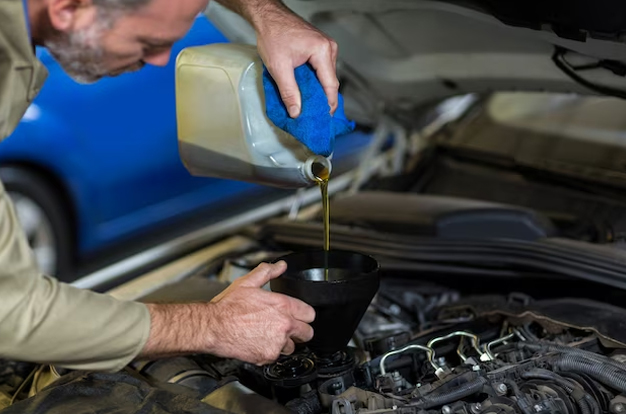 5 Advantages Of Timely Engine Oil Change